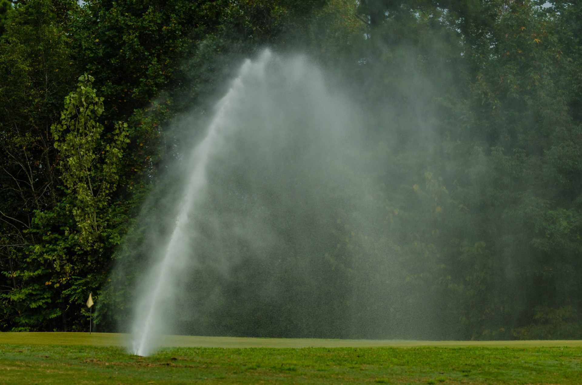 watering-golf-course